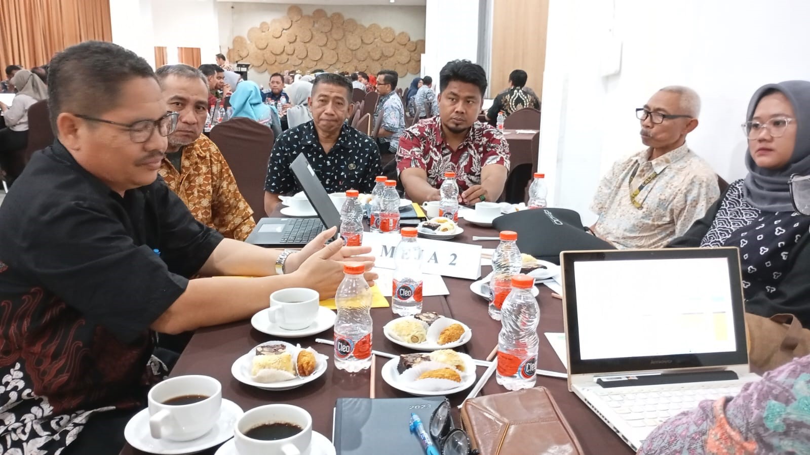 RAPAT DESK KELEMBAGAAN PERANGKAT DAERAH DI HOTEL GREENOTEL KOTA CILEGON